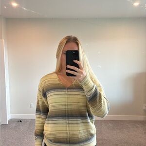 Wilfred Hush Knit V-neck Sweater